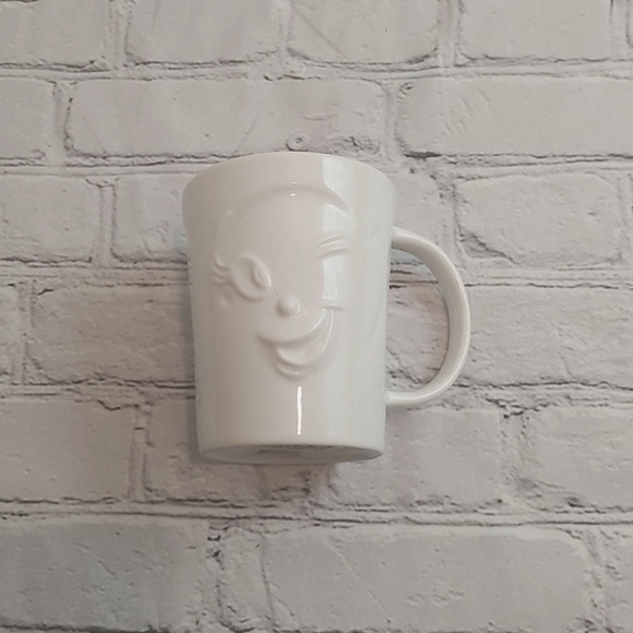 Smiling Embossed Coffee/Tea & Creamer Cup - Picture 2 of 8
